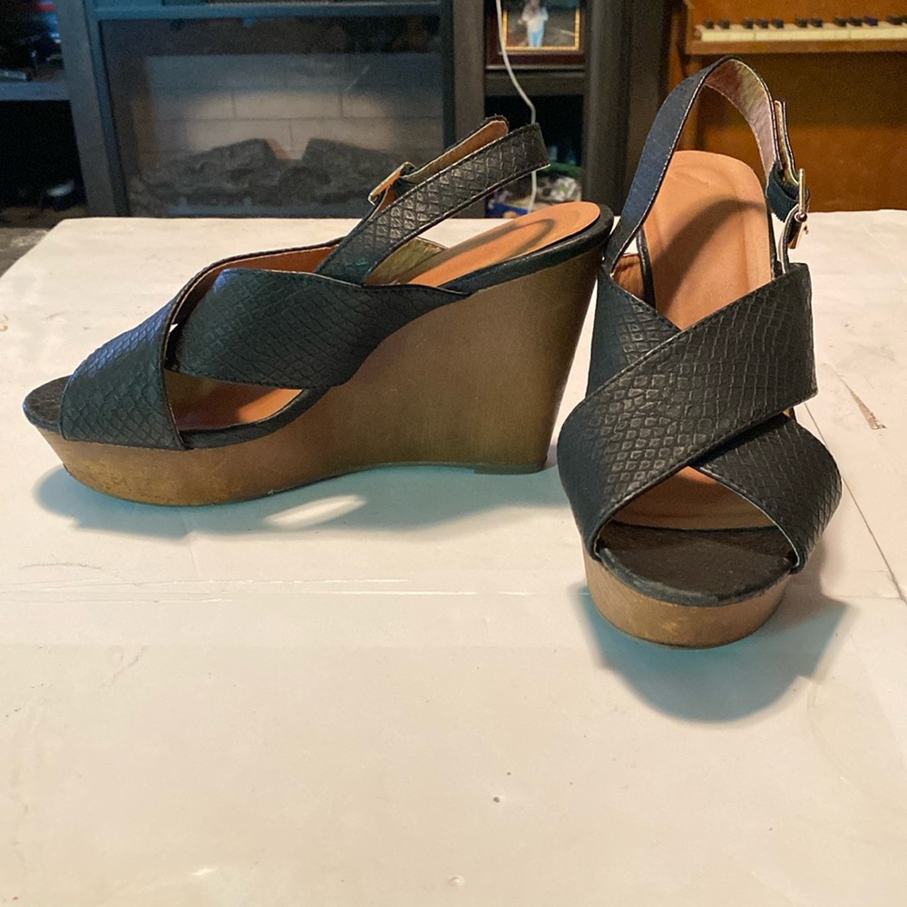 Maurices Wedges